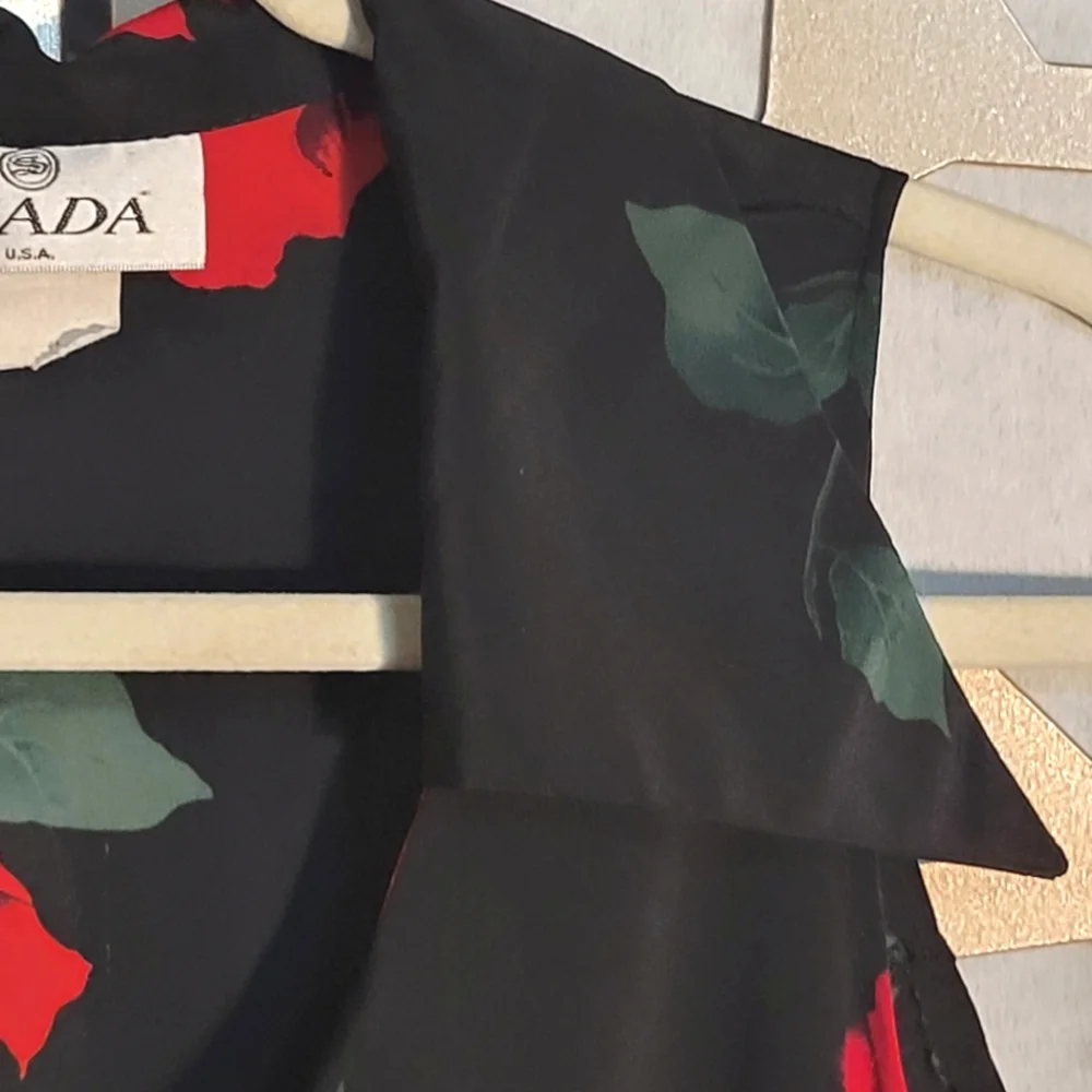 VINTAGE SSADA Rose Sleeveless Dress - Picture 2 of 12